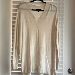 Ann Taylor Vneck Off White Sweater - Size XL